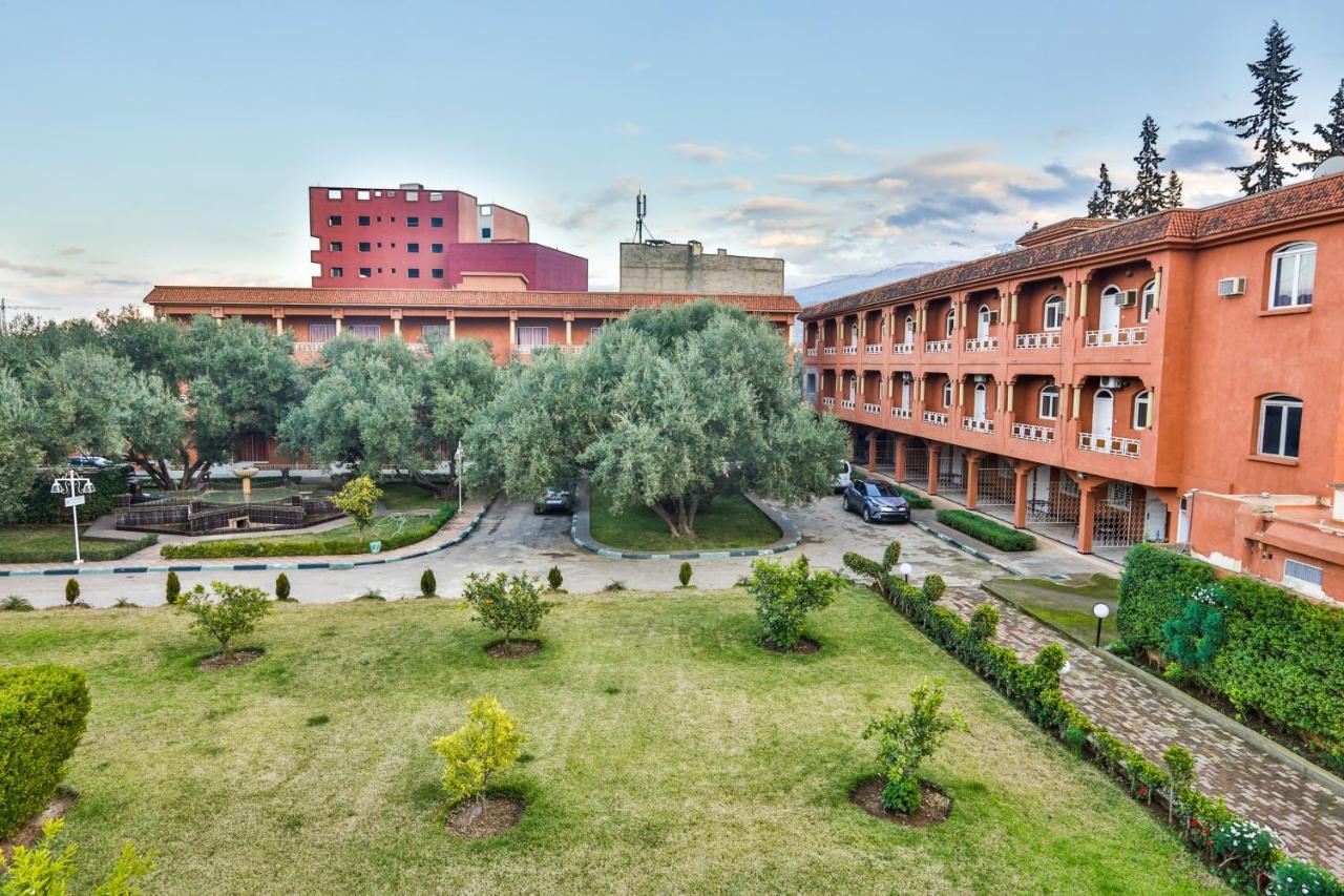 Отель Complexe El Bassatine Бени-Меллаль Экстерьер фото